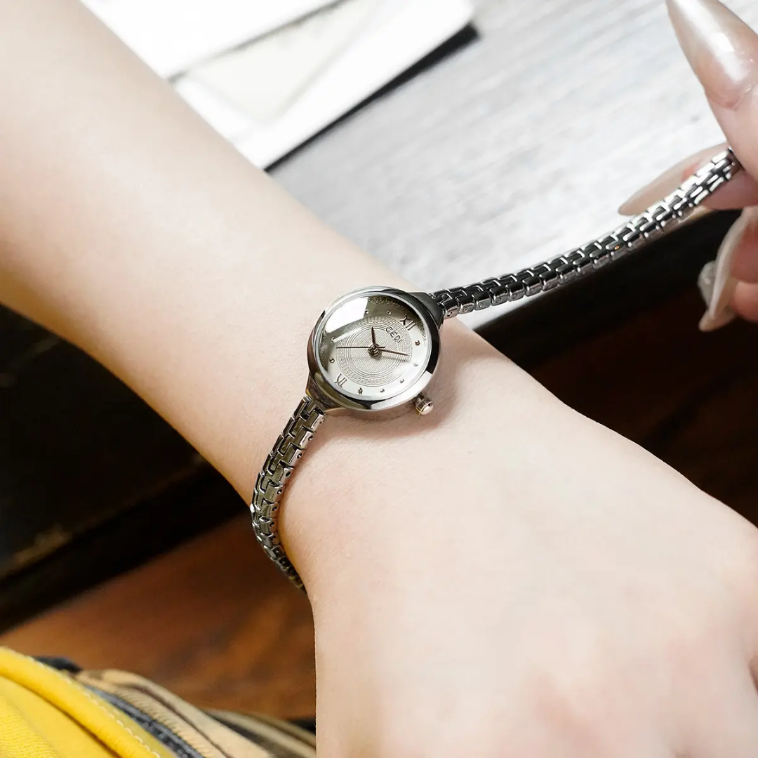 Womens light luxury hot selling watch