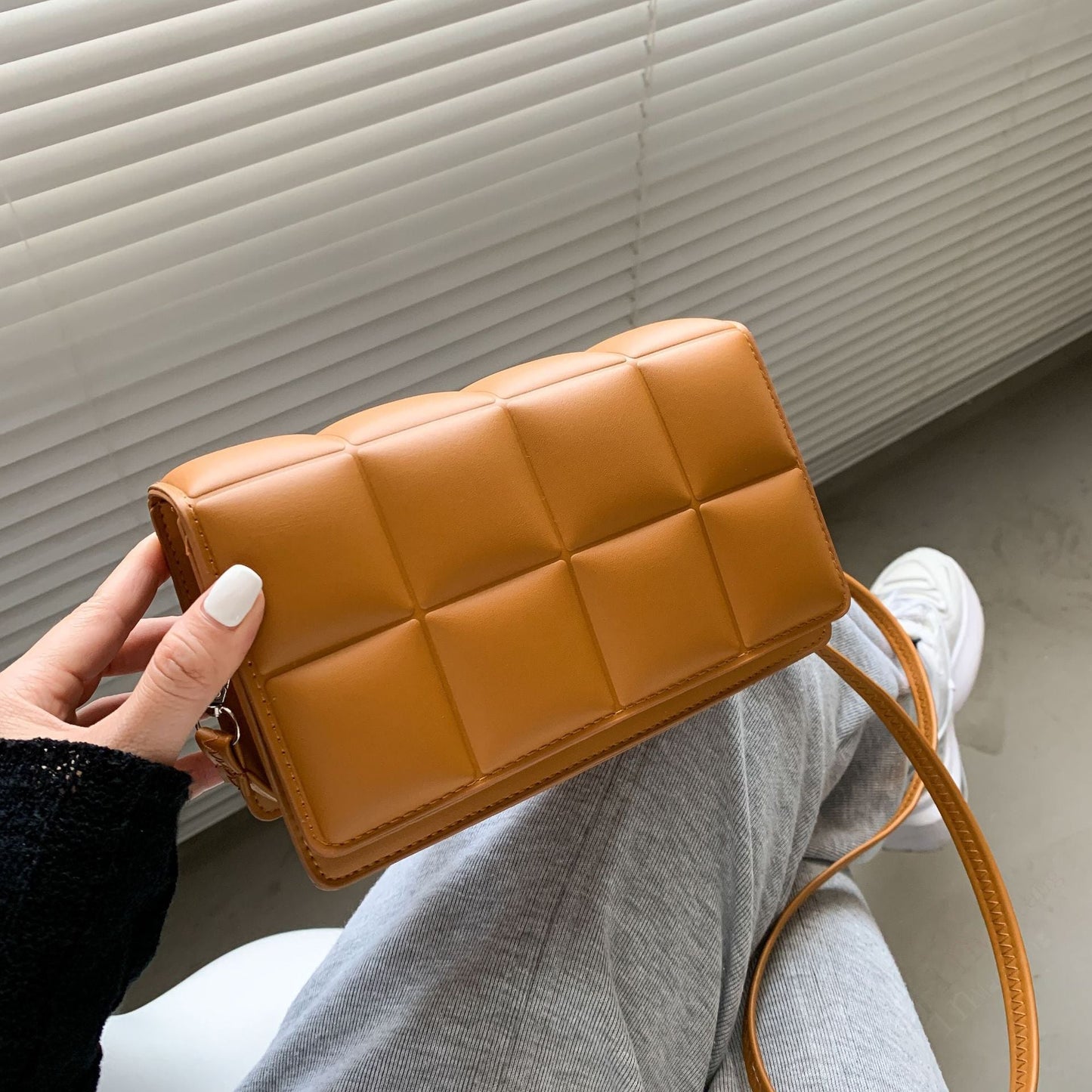 Messenger shoulder bag