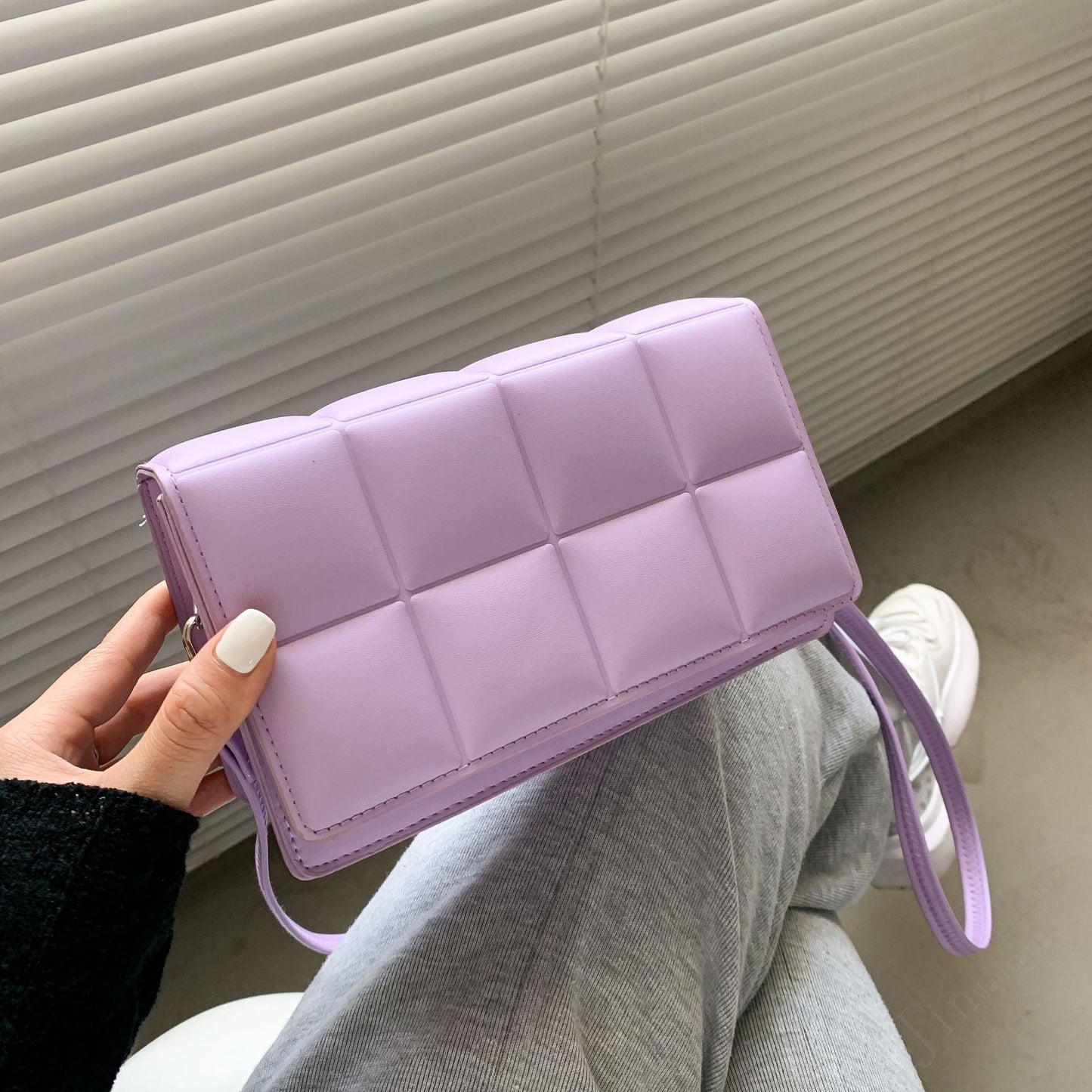 Messenger shoulder bag